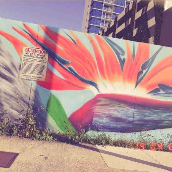 💄💕Meet your Poshers, Mei & Cassia💕👠🕶 - Picture 8 of 8